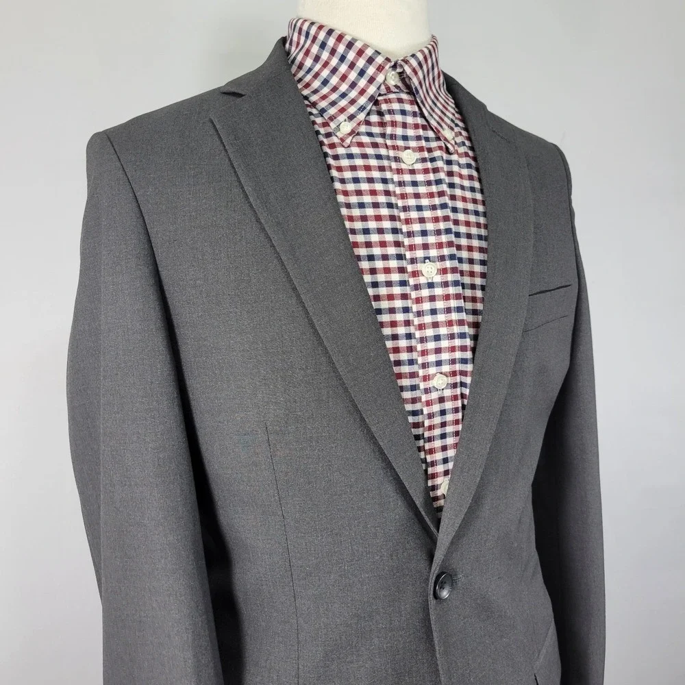 Haggar‎ Men's Sport Coat Blazer Two Button Gray Polyester Blend Size 40L